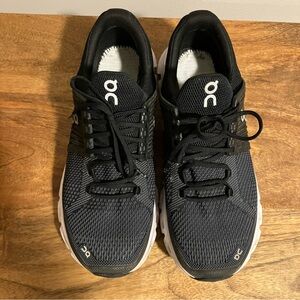 On Cloud Running shoes - 10.5 Women’s